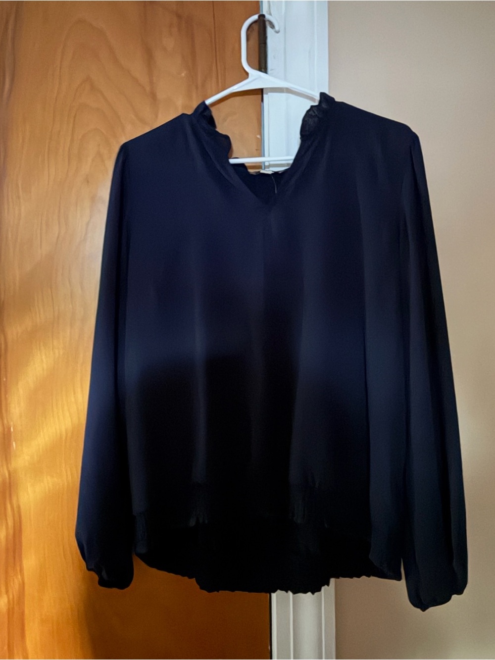 Women's Navy Blue Long-Sleeve V-Neck Blouse